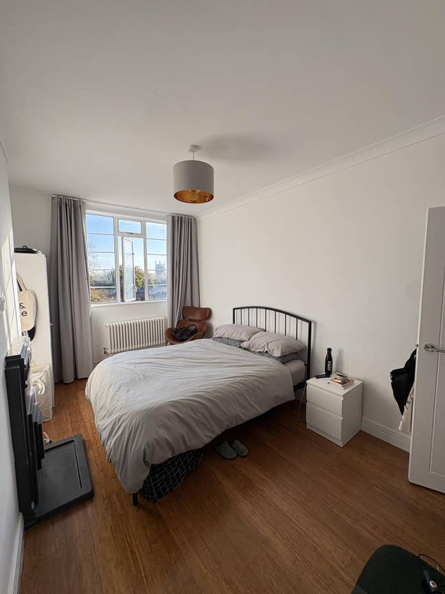 Lovely Double Room in Angel, Islington – Female Main Photo