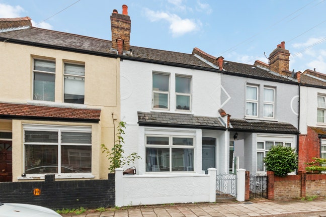 Three Bedroom House - SW17  Main Photo