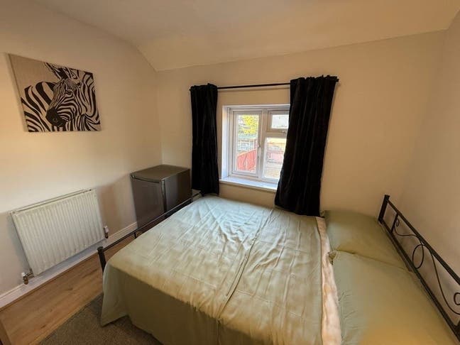 🛌 Double for Single Use to Let in - Greenford Main Photo