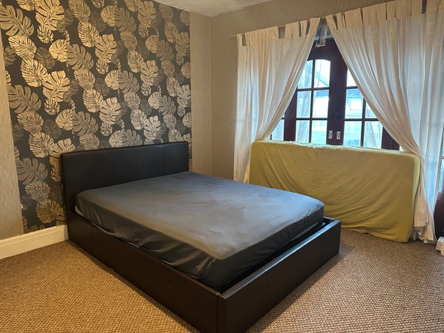 Double spacious bedroom  Main Photo
