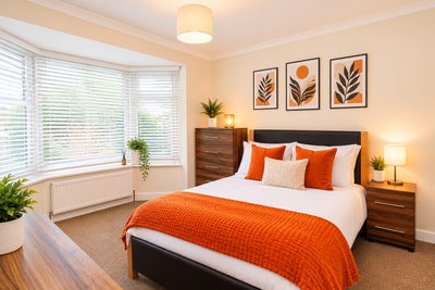 Double En Suite Room  | &pound;725 I Deposit Options** Main Photo