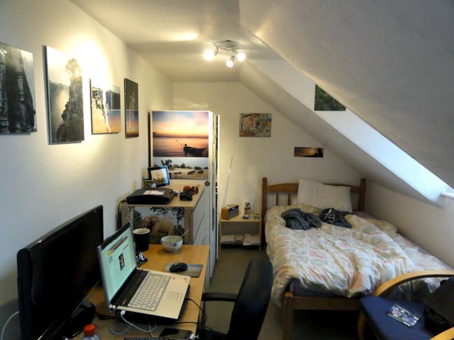 Double Room in spacious friendly house Main Photo