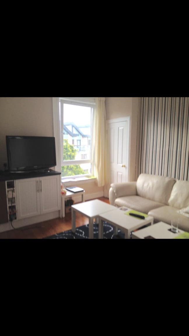 Large Double Room Main Photo