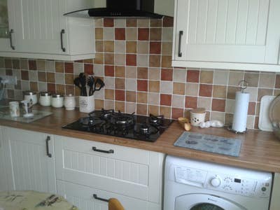 Double room to rent in a pleasant home. Main Photo