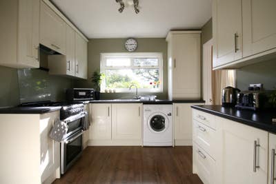 Ensuite Room in Lovely location  Main Photo