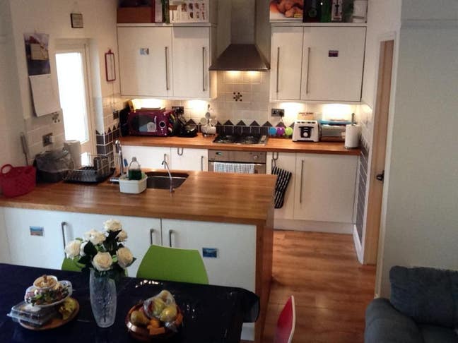 Comfortable Living to a high standard! Main Photo