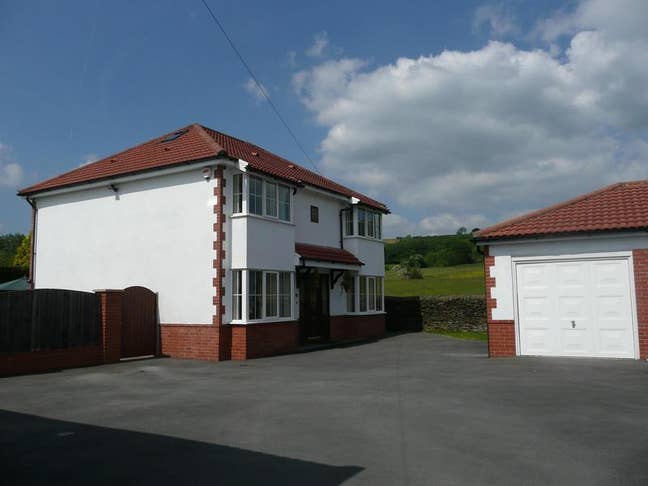 Luxury Accomodation Main Photo