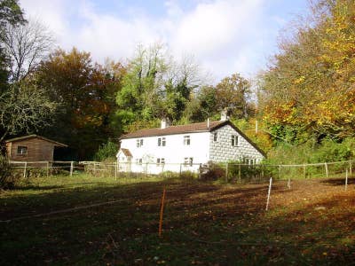 Double room available in country cottage Main Photo