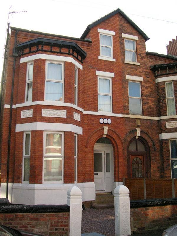 2 Bed Lux. Flat-Share W.Didsbury Main Photo