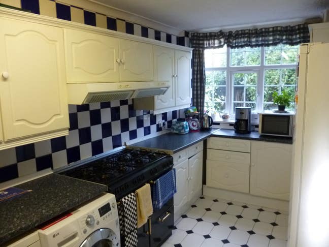 Large L shape double room, Muswell Hill,  N10 Main Photo