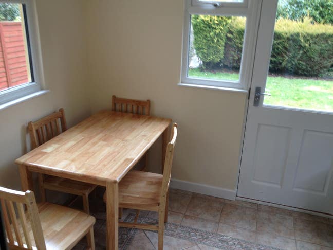 Available   Room  Near Hospital /Old Town Main Photo