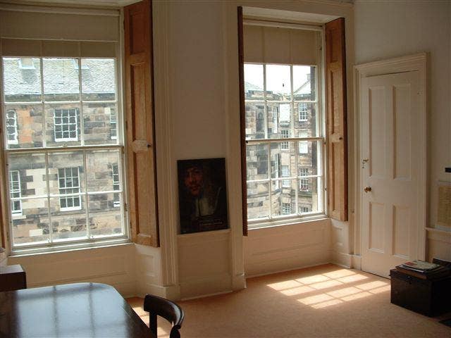  New Town EH3 Two rooms for 1 person Main Photo