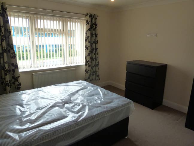 Lovely double bedroom - Havant Main Photo