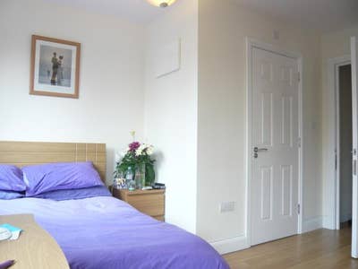 &pound;985 Inc bills:  En-Suite Double - new NO DEPOSIT Main Photo