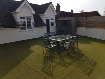 2 Dbl Bedroom Flat, Roof Terrace, Hatfield Heath Main Photo