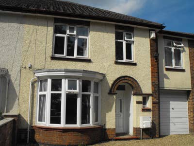 Large double room near Peterborough City Centre Main Photo
