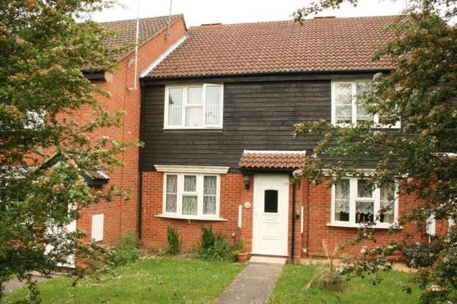 One Bed Ground Floor Flat Near Hemel Train Station Main Photo