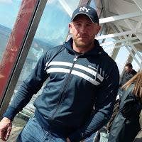 Room wanted for professional Main Photo