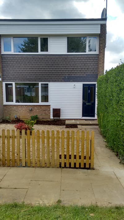 Beautiful Ensuite Room in Refurbished House Main Photo