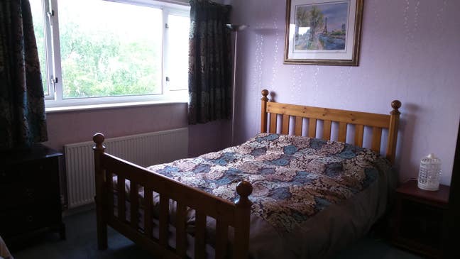 Large Double bedroom in quite area with parking. Main Photo