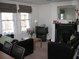 Double Room Flat Available Now Main Photo
