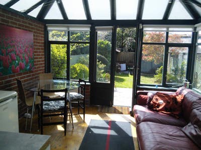 1. Huge Studio Size Room Couples & Pets Main Photo