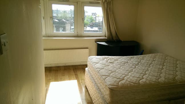 Master Bedroom in Stepney Green Station and Qmul Main Photo