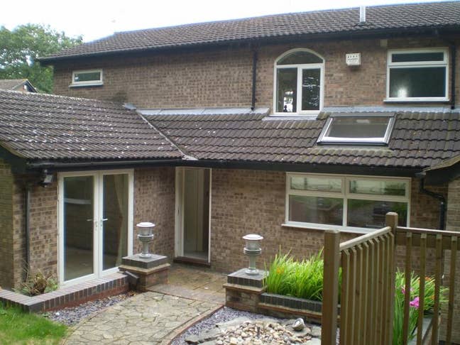 Double Room Near Birstall Main Photo