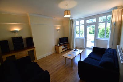 Double Room Available in Stockport Shared House! Main Photo