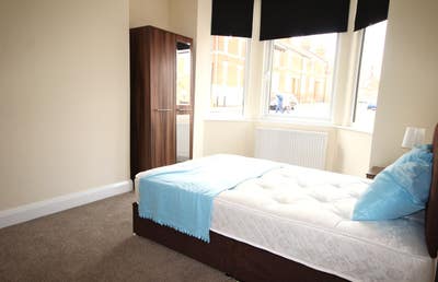 Furnished Double Room St Peters Avenue, Kettering Main Photo