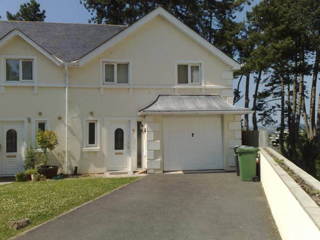 Executive professional superior share Main Photo