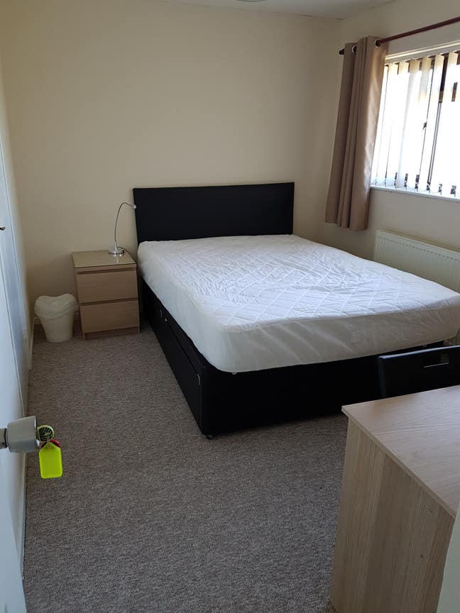 Double rooms to rent - bills included Main Photo