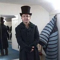 I am a Spanish professional male  59 y. o. lo... Main Photo