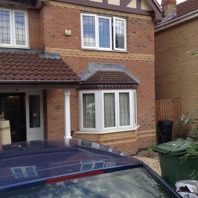 Double room in modern house Main Photo