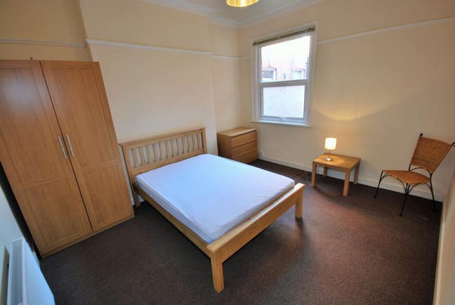 1 Large room Queens Road  all Bills inc 625 Main Photo
