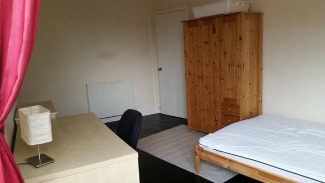 Two large double rooms in prime location  Main Photo