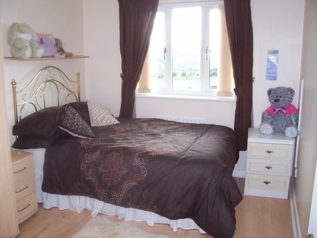 Large Modern Room with Own Bathroom Main Photo