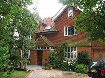 Suite of rooms in large detached house Main Photo