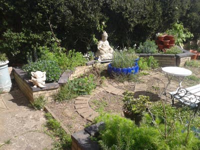 Bright Single & Double rooms in Relaxed House Main Photo