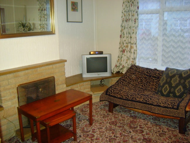 Single room friendly house. Main Photo