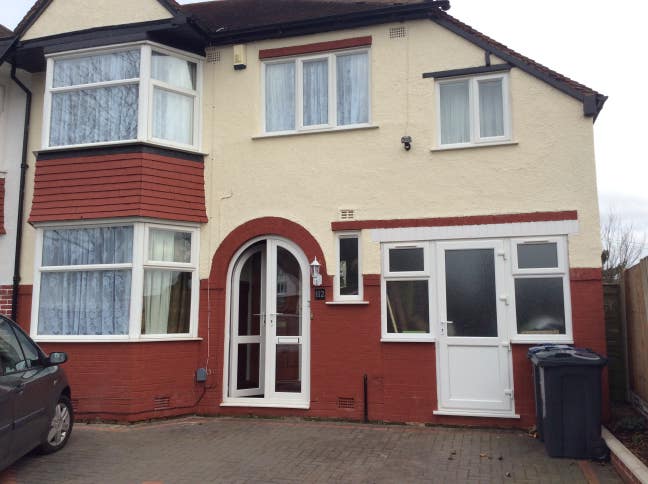 Mon-Fri &pound;300 Pcm Hall Green,  Wi Fi &pound;50 Dep! Main Photo