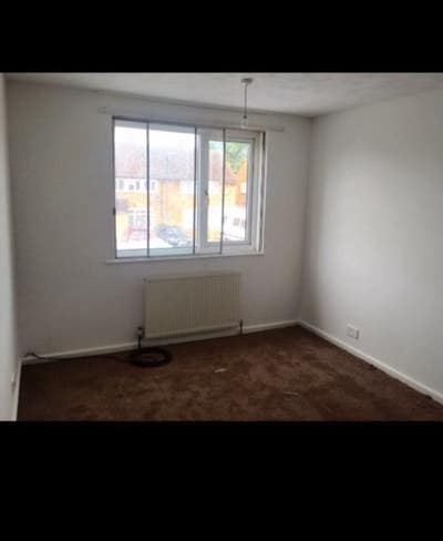 Double Room & A box Room to rent in Langley Main Photo