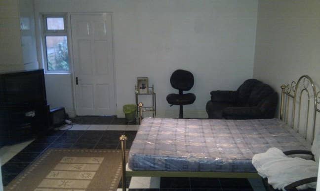Bedsit/studio appartment Main Photo