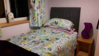 Lovely Single Room in a Modern Family Home Main Photo