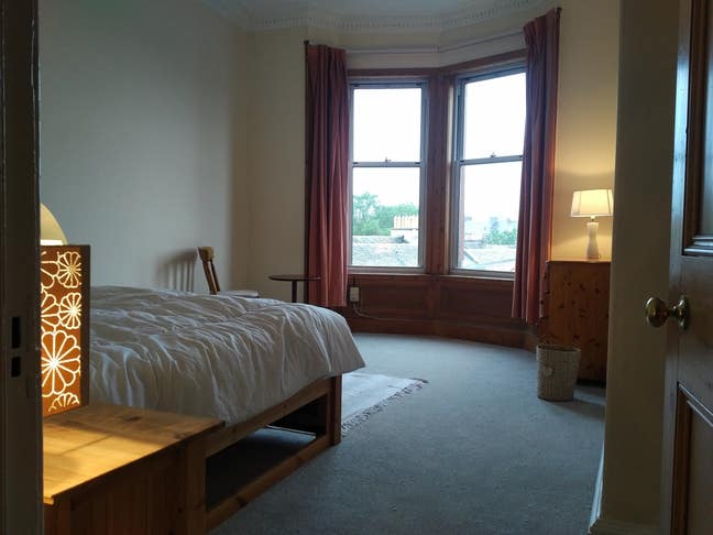 V large, bright dbl, great views - LL away a lot Main Photo