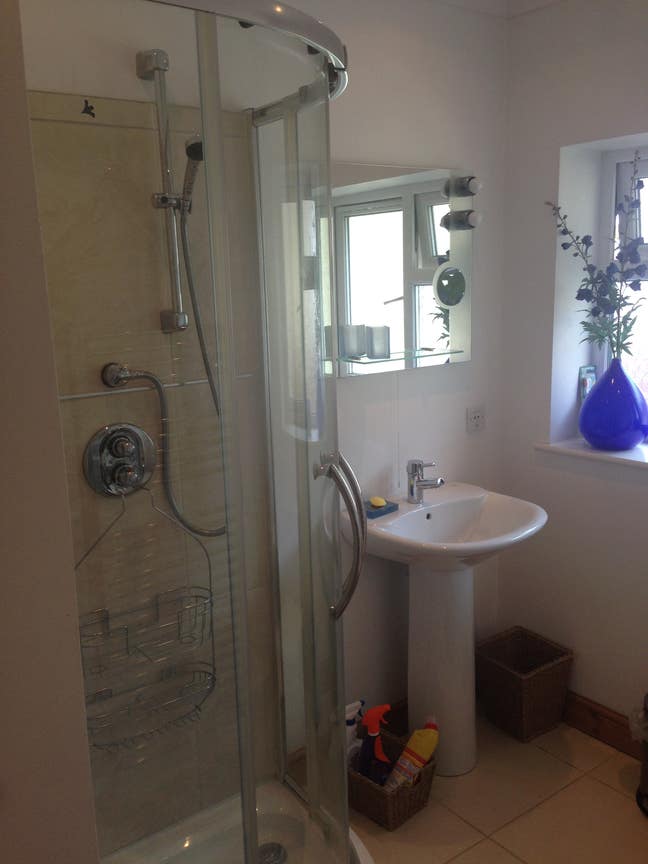 3 Modern furnished double rooms Main Photo