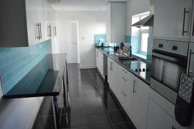 Double Room to Rent. *No Deposit, No Fees*  Main Photo