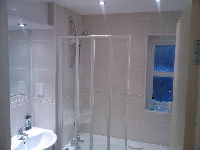 Furnished Double Room in Luxury 3 bed house Main Photo