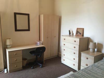 Branksome Furnished Double Room Main Photo