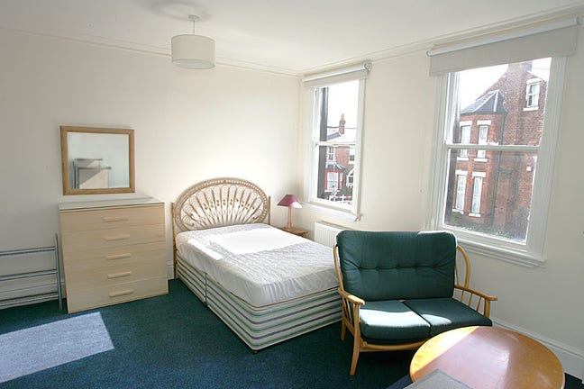 Large Studio Room in Central Harborne Main Photo
